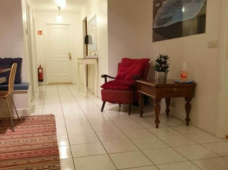 اتاق استاندارد با سرویس بهداشتی مشترک, Guesthouse Dyngja