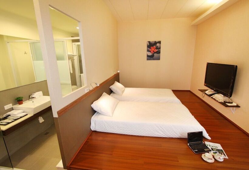 خانه 1 خوابه, Hk77villa