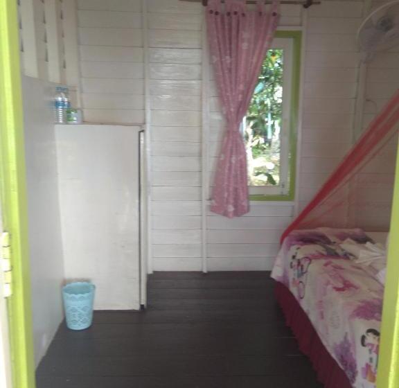 디럭스 룸 바다 전망, Phayam Coconut Beach Resort