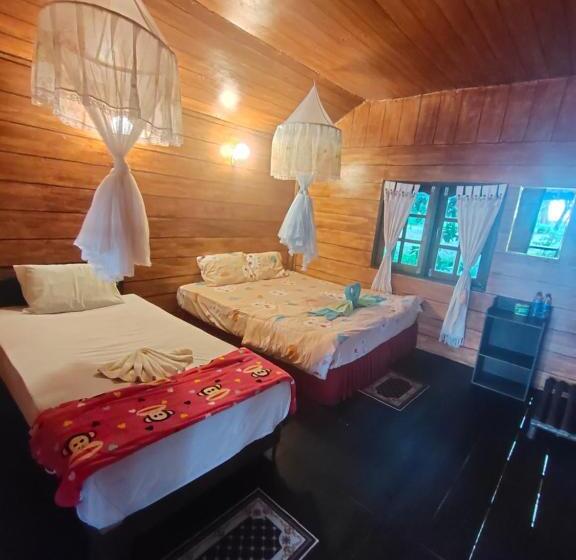 Triple Room Sea View, Phayam Coconut Beach Resort