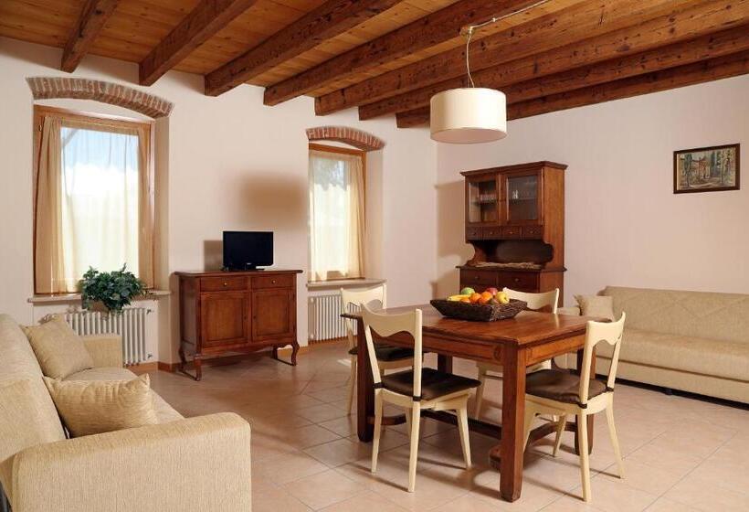 شقة كومفورت غرفتين نوم, Residence Borgo Mondragon