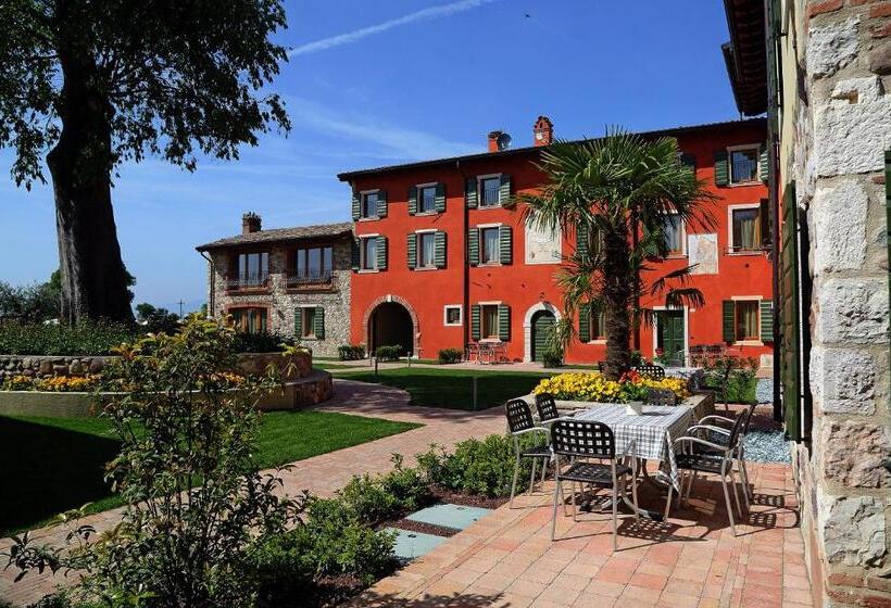 شقة غرفتين نوم مزودة بتراس, Residence Borgo Mondragon