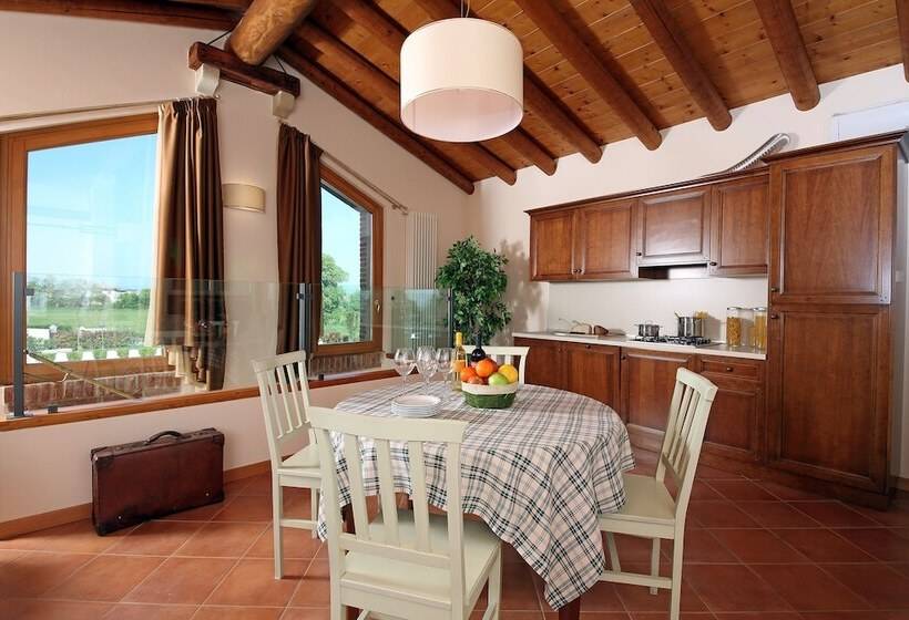 شقة غرفتين, Residence Borgo Mondragon