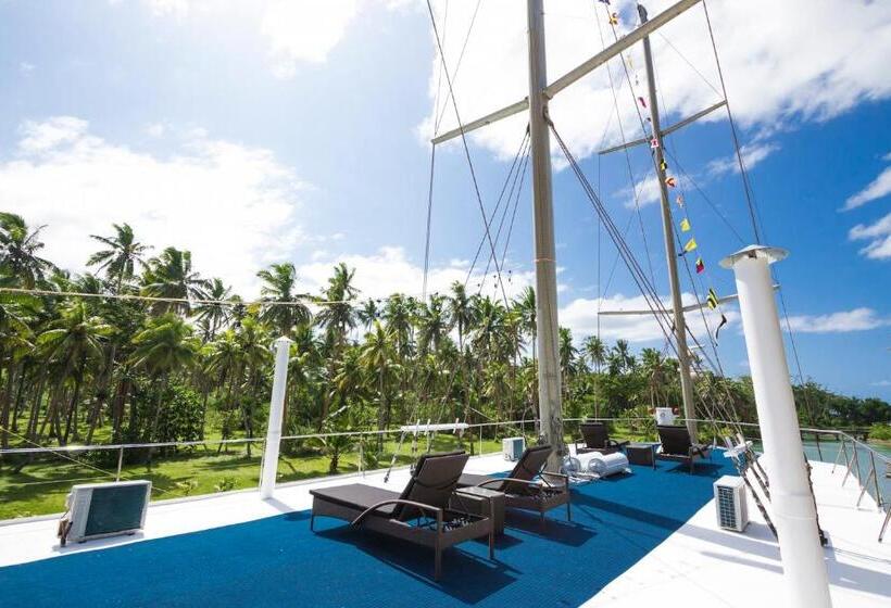 Пентхаус, Savasi Island Resort