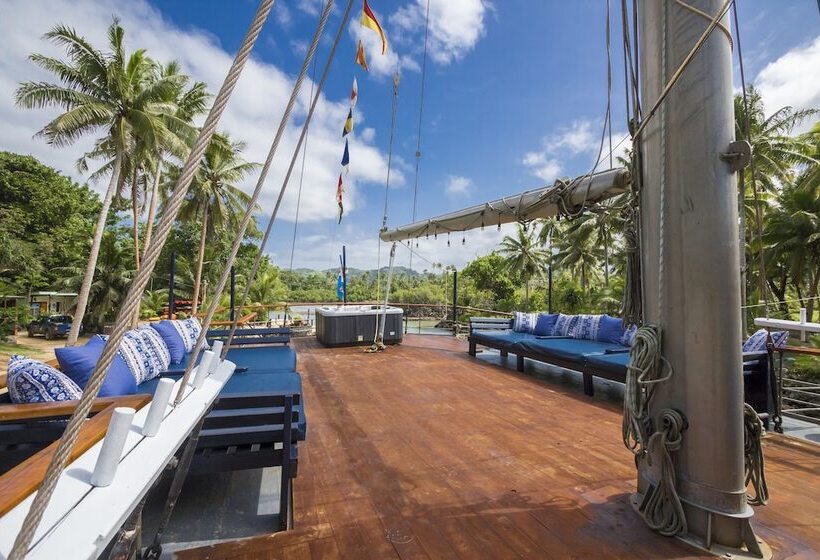Пентхаус, Savasi Island Resort