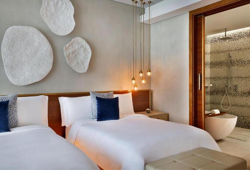 Номер Superior с Видом, The St. Regis Downtown, Dubai
