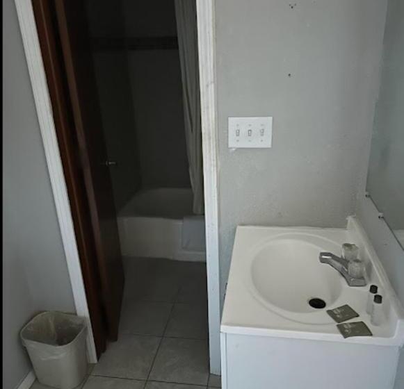 Стандартный Номер Кровать Кинг, Love Hotels Western Holiday At Harlan Lake Ne