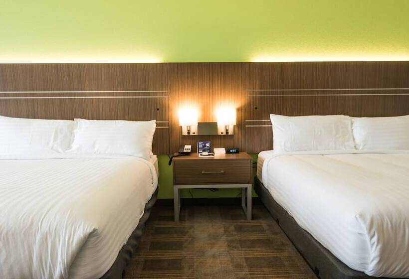 Номер Стандарт Адаптированный для Инвалидов, Holiday Inn Express & Suites   Dripping Springs   Austin Area, An Ihg