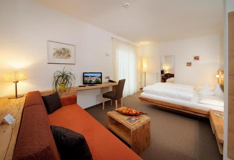 Comfort room with mountain view, Ultnerhof