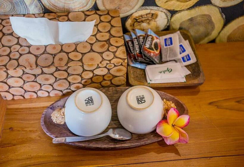 Номер Deluxe, Kabeh Jati Garden Villa & Restaurant