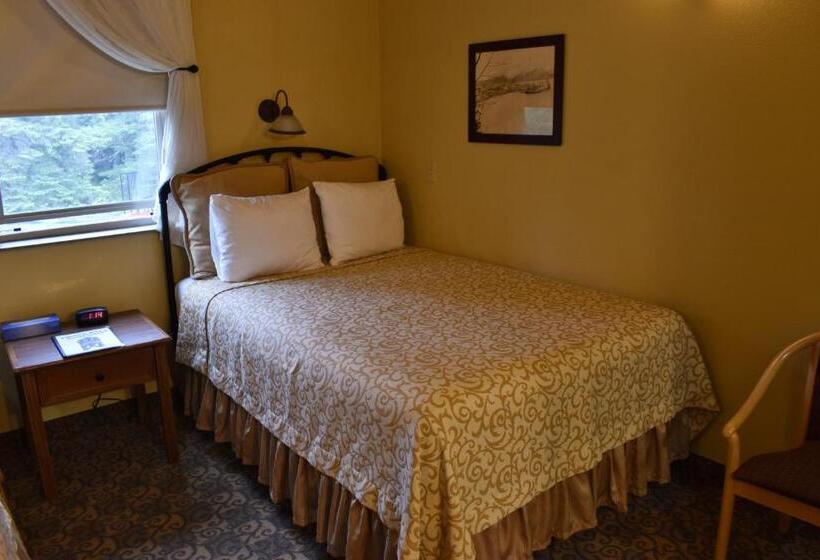 Четырехместный Номер Стандарт, Exit Glacier Lodge