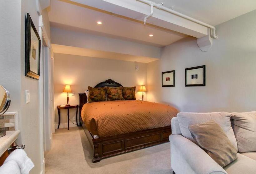 Стандартный Номер Кровать Кинг, Winchester Inn
