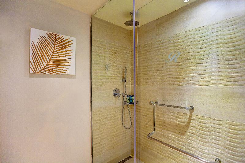 장애인을 위한 킹사이즈 침대 스탠다드 룸, Kimpton Bem Budapest, An Ihg