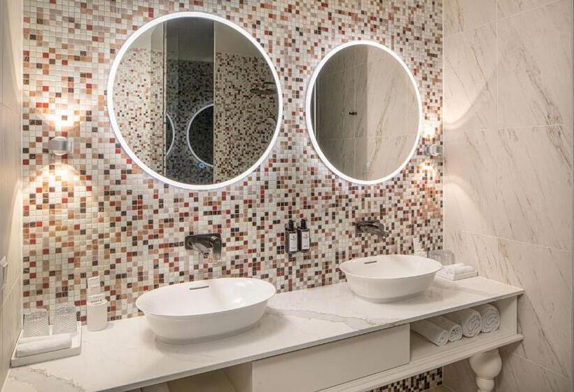 전망 스위트, Kimpton Bem Budapest, An Ihg