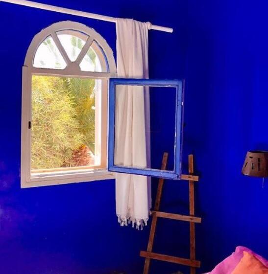 Номер Стандарт Вид на Сад, Auberge De La Plage