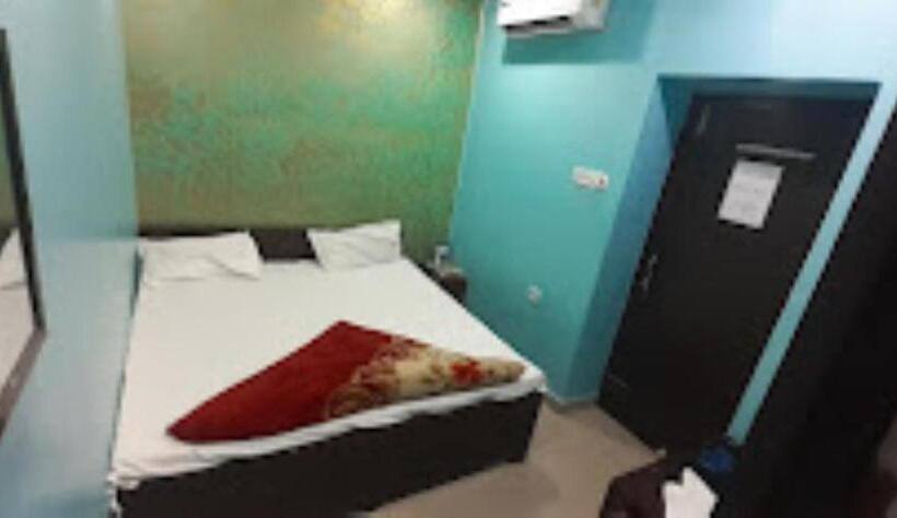 Standard Room, Atithi Galaxy