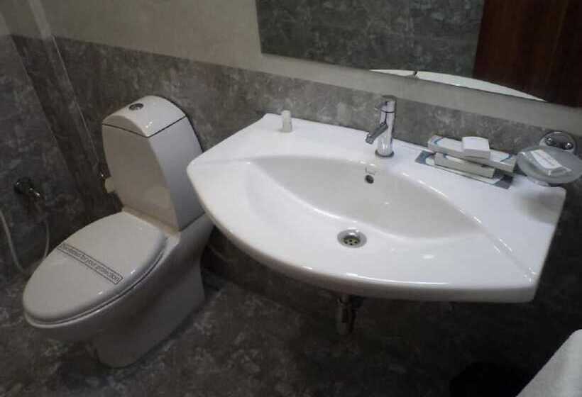 Номер Deluxe, Lords  Eco Inn Gandhidham