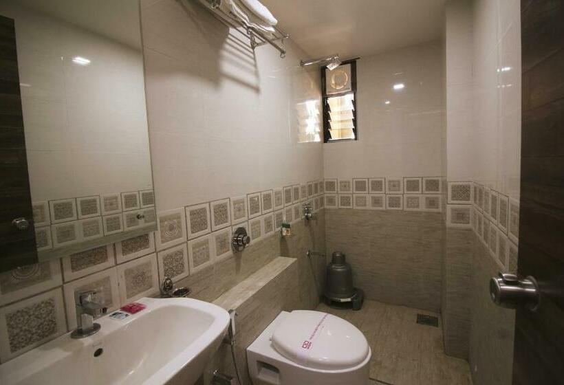 豪华房间, Vraj Inn