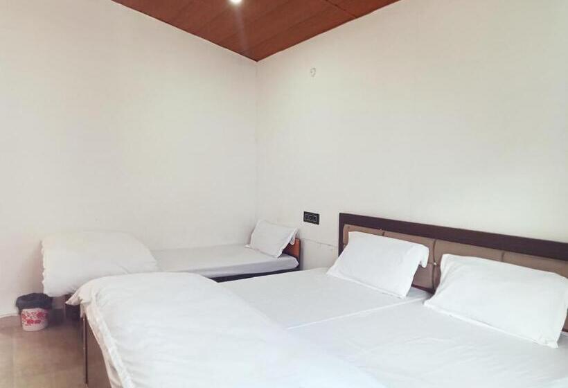 스탠다드 트리플 룸, Sunshine Hill Resorts