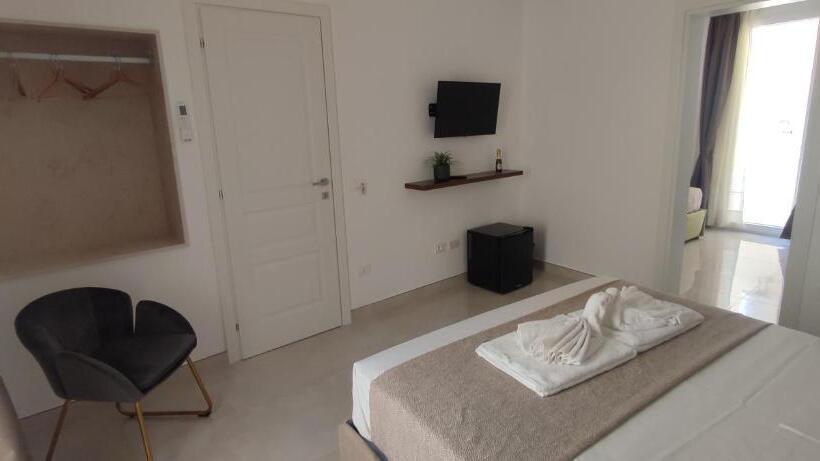 اتاق لوکس چهار تخته, Fevi Rooms