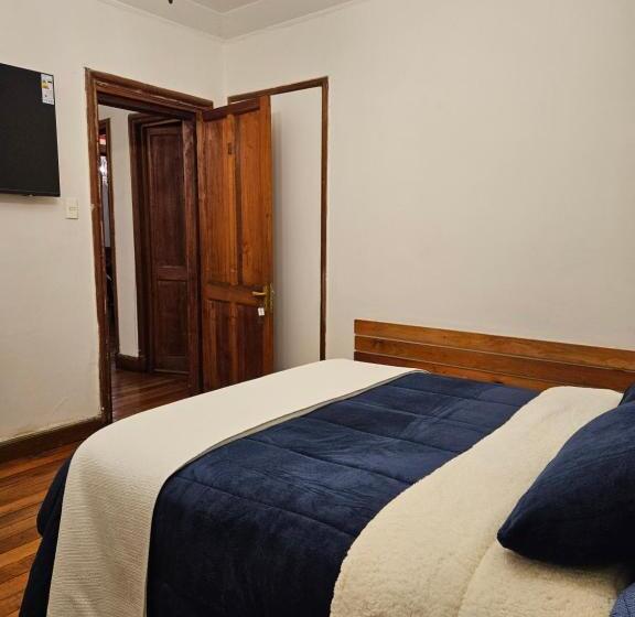 اتاق لوکس, Casona Montt 522   B&b