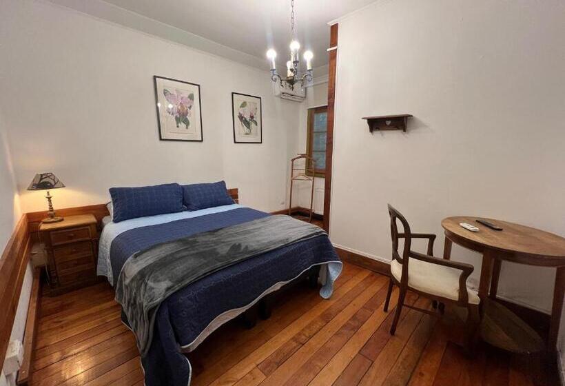 اتاق لوکس, Casona Montt 522   B&b