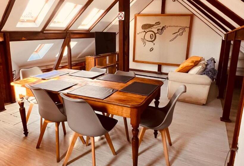 استودیوی استاندارد, Casona Montt 522   B&b