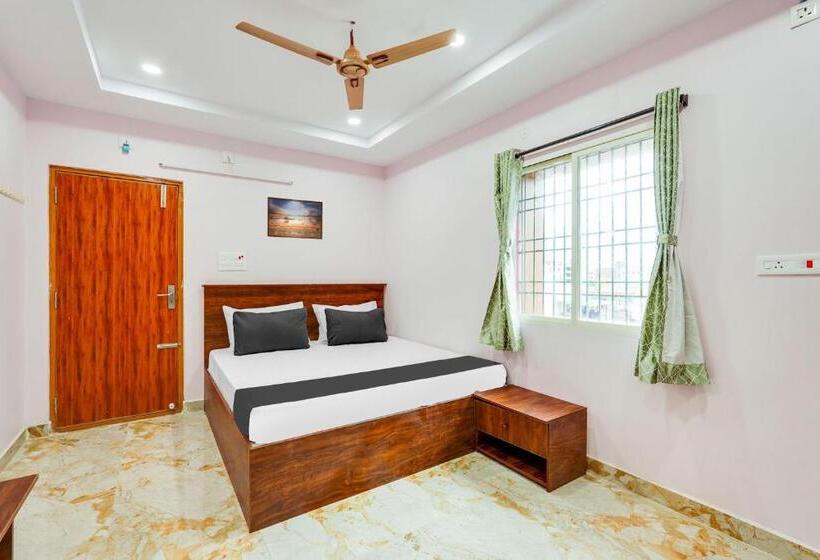 Трехместный Номер Классика, Fabhotel Chandu S Boutique   Nr Bus Stand