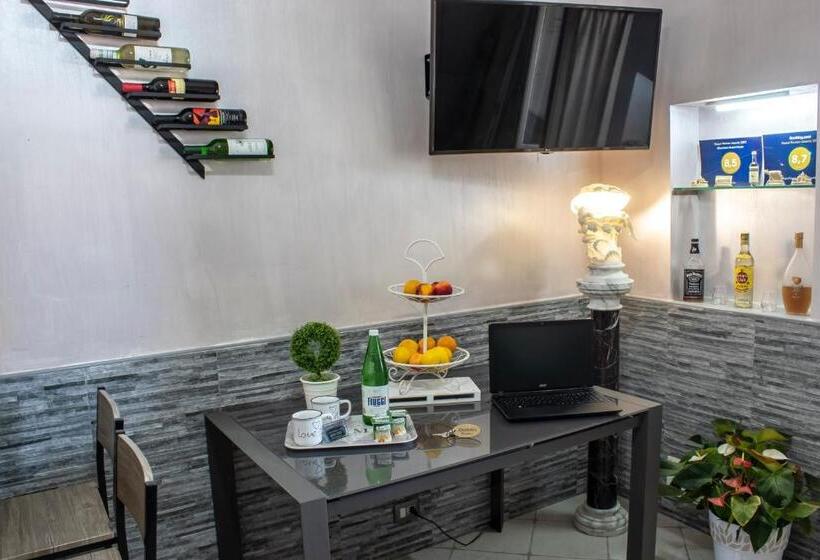اتاق استاندارد سه نفره, Albachiara Guest House