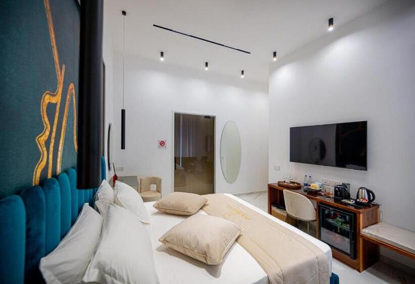 سوییت لوکس, Di Virgilio Suite Luxury