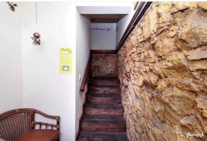 آپارتمان 1 خوابه همکف, Studio 53