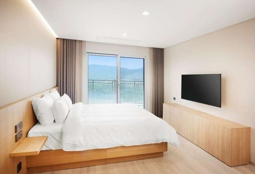 디럭스 룸, Belle Fore Resort