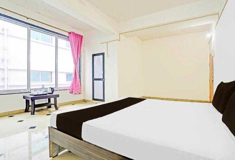 Номер Стандарт Трехместный, Oyo Hotel Galaxy