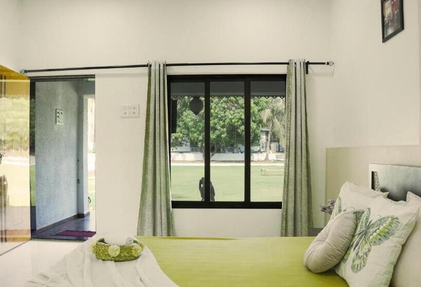 Номер Deluxe, Stay Leisurely Sunset Cove Panvel