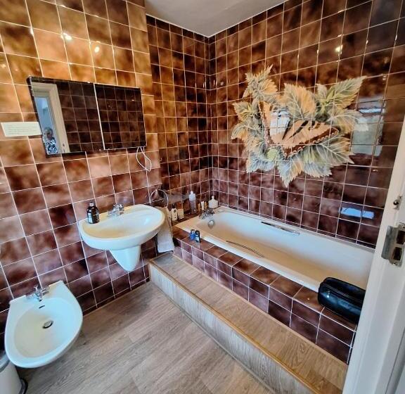 Номер Стандарт, Harrow B & B