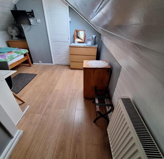Номер Стандарт Индивидуальный, Harrow B & B
