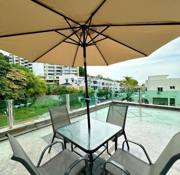Номер Стандарт Вид на Море, Ferringhi Inn 51