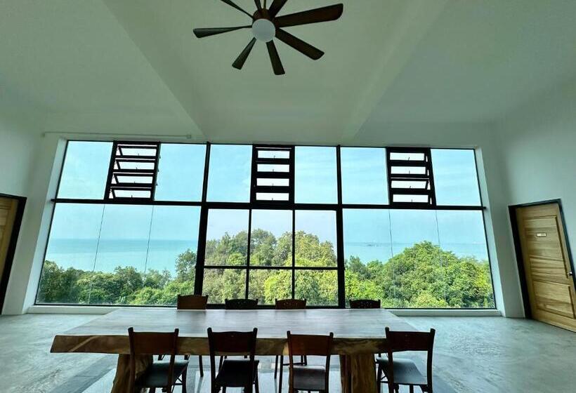 Номер Стандарт Вид на Море, Ferringhi Inn 51