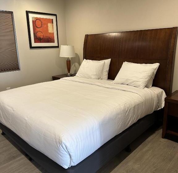 Номер Стандарт Кровать Кинг Адаптированный для Инвалидов, The Gq Extended Stay