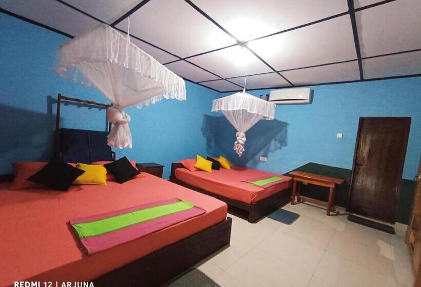 Семейный Номер Вид на Сад, Travels First Sigiriya Hostel