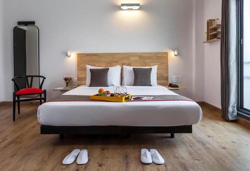 Трехместный Номер Классика, Super Townhouse Sector 51 Noida Near Iskcon Temple Noida