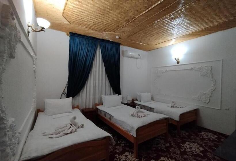 اتاق لوکس سه تخته, Parvina Boutigue