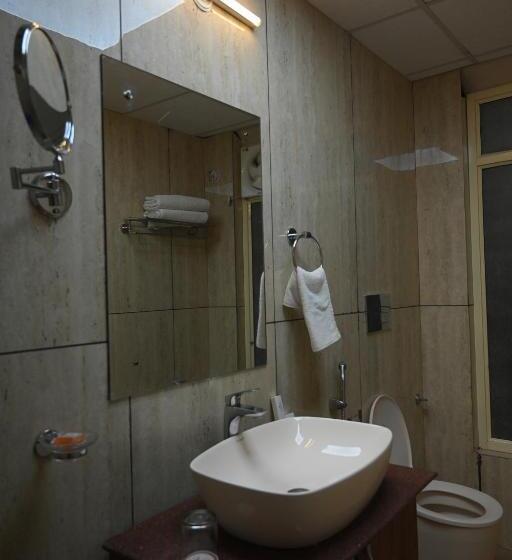 Номер Deluxe Кровать Кинг, Orchha Club And Resort   Ocr