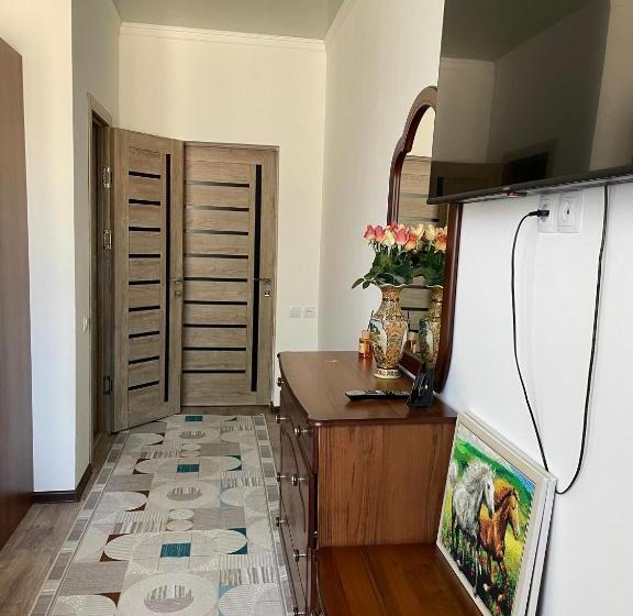 اتاق استاندارد, Nomad  Guest House