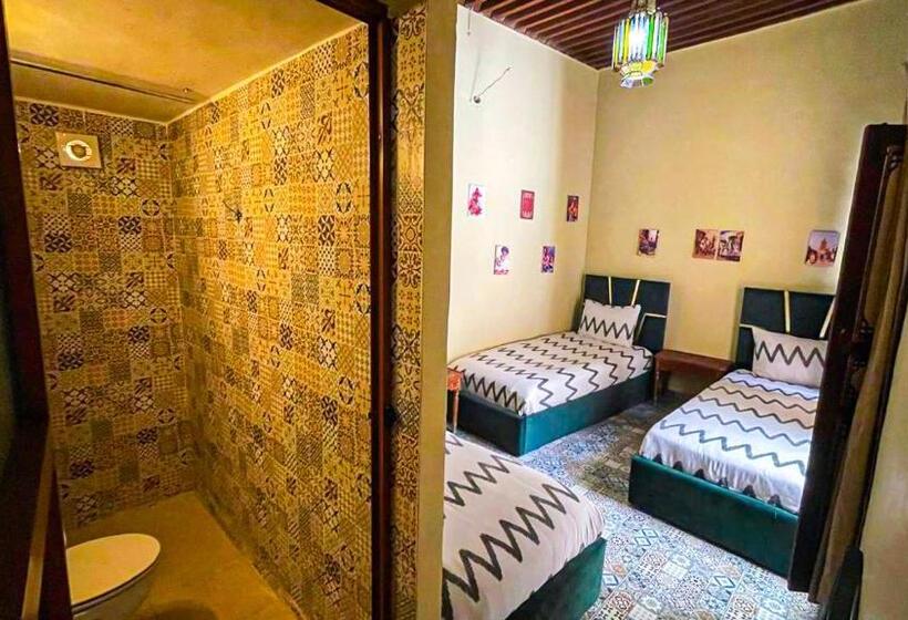 اتاق استاندارد سه نفره, Riad Dar Fatihi Fes