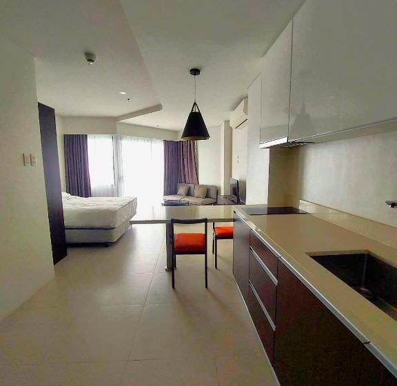استودیو استاندارد با بالکن, Studio Type Condo In Tambuli Seaside Resort Living