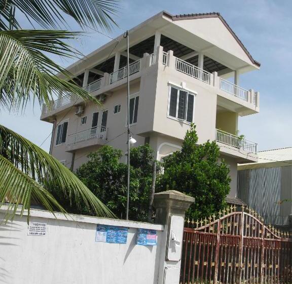 غرفة قياسية فردية, Kol House