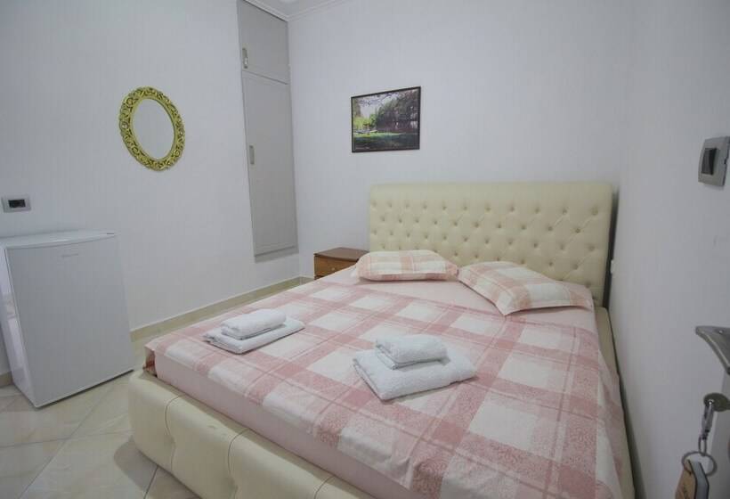 اتاق استاندارد با بالکن, Andy Apartments