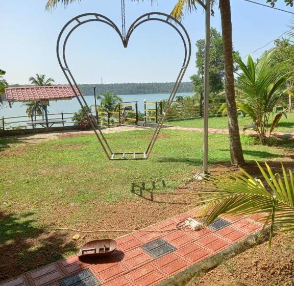 패밀리 룸, Kayaltheeram Resort & Homestay