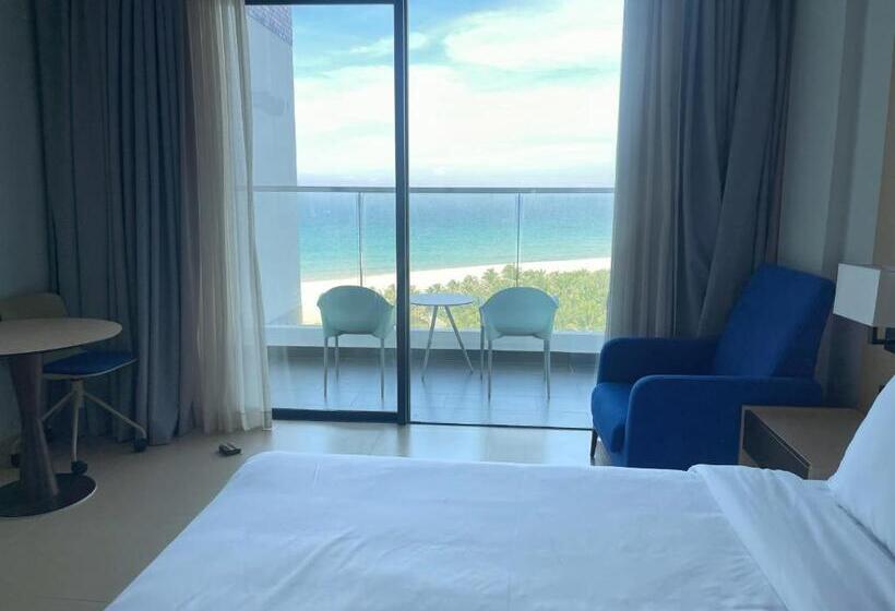 اتاق استاندارد با تخت بزرگ, Wyndham Garden Cam Ranh   Villa 3 Phòng Ngủ